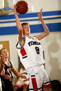 九游体育官方app-CBA赛场见证中国篮球成长足迹，cba历程